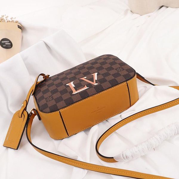 fast delivery womens luxury designer bolso bandolera totes bags lady trend zipper handbags leather ladies crossbody bags with origin box
fast delivery womens luxury designer bolso bandolera totes bags lady trend zipper handbags leather ladies crossbody bags with origin box