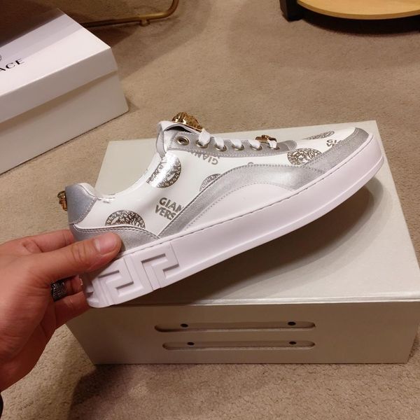 2020-2019b new version of luxury designer men's casual shoes, trend outdoor men's fashion shoes, yards: 38-45
2020-2019b new version of luxury designer men's casual shoes, trend outdoor men's fashion shoes, yards: 38-45