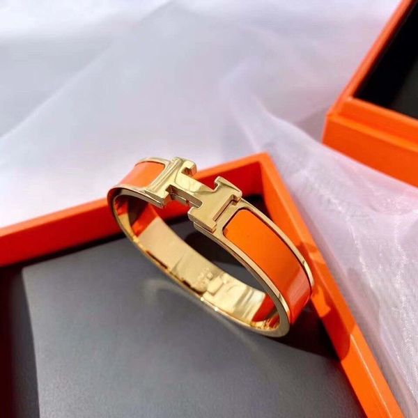 designer jewelry designer bracelet luxury men and women high-end gold-plated material 18k gold-plated permanent punk metal hip-hop belt pack
designer jewelry designer bracelet luxury men and women high-end gold-plated material 18k gold-plated permanent punk metal hip-hop belt pack