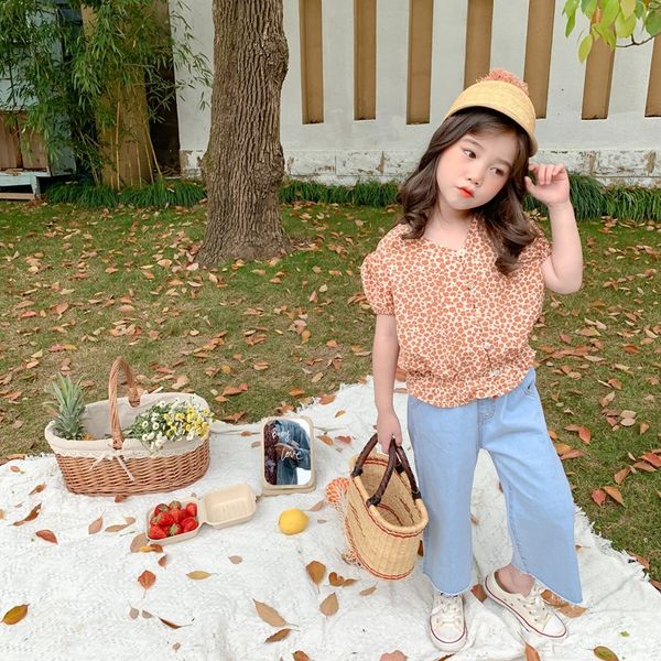 2020 summer new small shirtsilk shirt and medium-sized children's french-style silk-like girl's floral shirt chiffon top, White;black
2020 summer new small shirtsilk shirt and medium-sized children's french-style silk-like girl's floral shirt chiffon top, White;black