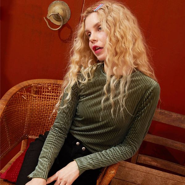 pink solid korean style green velvet t-shirt women clothes 2020 spring black pure casual ladies tee shirts top, White
pink solid korean style green velvet t-shirt women clothes 2020 spring black pure casual ladies tee shirts top, White