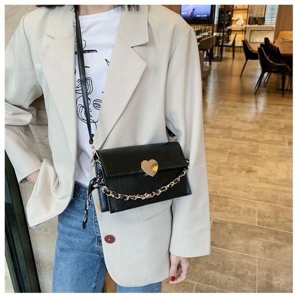 2020 new shoulder bag women's casual fashion korean lock small square bag chain ladies large capacity crossbody
2020 new shoulder bag women's casual fashion korean lock small square bag chain ladies large capacity crossbody