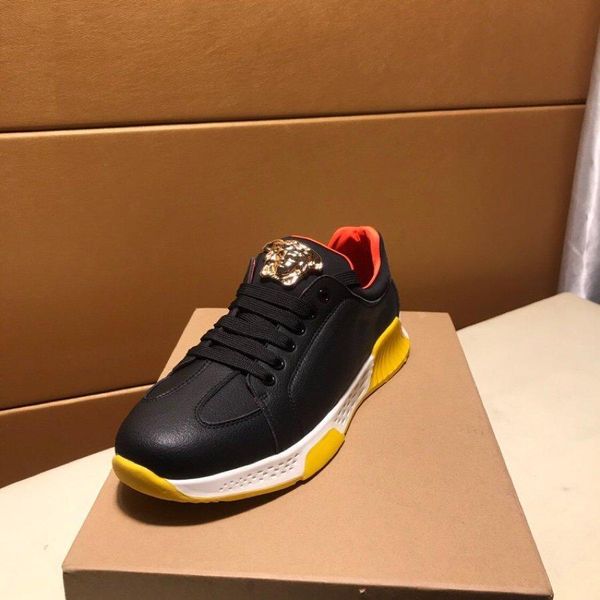 2020q high-end medusa leather low-casual trend men's shoes, stylish large size lace-up outdoor sports running shoes, size: 38-45, Black
2020q high-end medusa leather low-casual trend men's shoes, stylish large size lace-up outdoor sports running shoes, size: 38-45, Black
