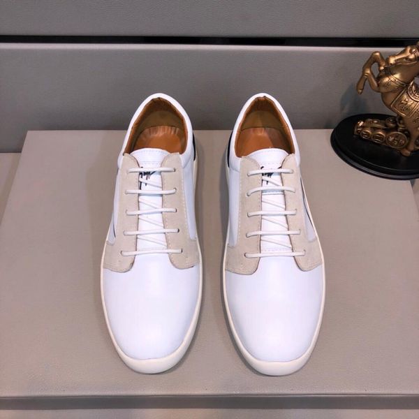 2019e limited edition new men's leather casual shoes, wild sports shoes, lace-up shoes, original box packaging: 38-44111, Black
2019e limited edition new men's leather casual shoes, wild sports shoes, lace-up shoes, original box packaging: 38-44111, Black