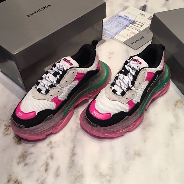 2020yw designer designs new leisure and entertainment hiking shoes, outdoor jungle adventure shoes, original packaging and box delivery, Black
2020yw designer designs new leisure and entertainment hiking shoes, outdoor jungle adventure shoes, original packaging and box delivery, Black