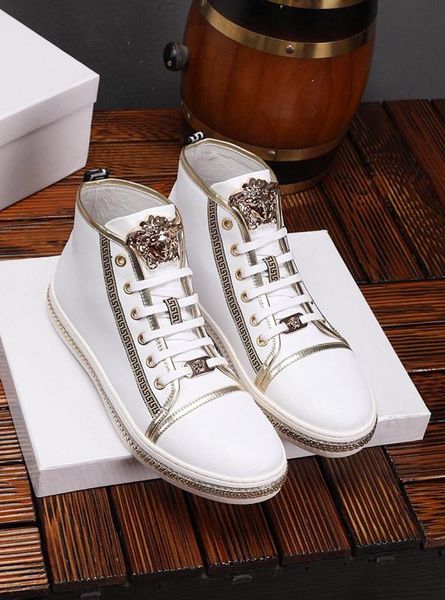 2020d new exclusive custom fashion men's high shoes comfortable casual shoes, wild outdoor sports men's shoes, size: 38-45
2020d new exclusive custom fashion men's high shoes comfortable casual shoes, wild outdoor sports men's shoes, size: 38-45