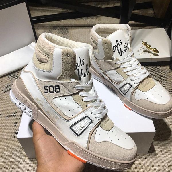 trainker sneaker boot mens shoes new arrival fashion design breathable outdoor walking sports shoes lace -up high men shoes drop ship
trainker sneaker boot mens shoes new arrival fashion design breathable outdoor walking sports shoes lace -up high men shoes drop ship