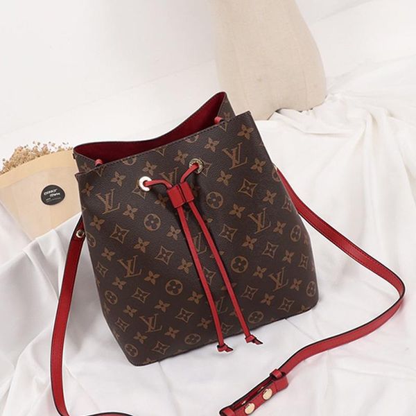 new arrival large capacity women bags leather bucket bag handbag drawstring womens shoulder bag luxury messenger crossbody bags
new arrival large capacity women bags leather bucket bag handbag drawstring womens shoulder bag luxury messenger crossbody bags