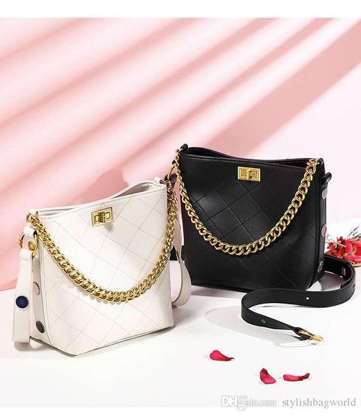 hippie bag female 2020 new korean version of the fashion single shoulder diagonal female bag large capacity wandering bucket bag 8822
hippie bag female 2020 new korean version of the fashion single shoulder diagonal female bag large capacity wandering bucket bag 8822