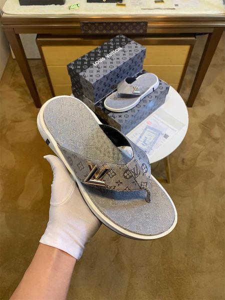 2020 latest white leather casual slippers men's casual shoes fashion trend comfortable shoe size 38-45 type 39745400605
2020 latest white leather casual slippers men's casual shoes fashion trend comfortable shoe size 38-45 type 39745400605