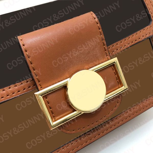2020 new versatile accordion bag trend fashion korean color contrast messenger bag single shoulder small square bag
2020 new versatile accordion bag trend fashion korean color contrast messenger bag single shoulder small square bag