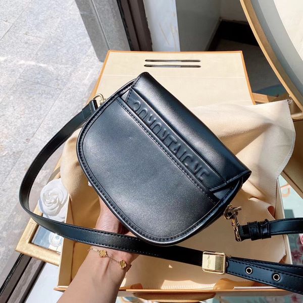 d***r ladies brand designer handbag fashion bag leather shoulder bag messenger bag handbag silver letter 22224
d***r ladies brand designer handbag fashion bag leather shoulder bag messenger bag handbag silver letter 22224