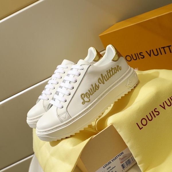 2021-2020n new trend embroidered leather casual shoes men and women comfortable sneakers fashion wild party couple shoes ,size 35 -45, Black
2021-2020n new trend embroidered leather casual shoes men and women comfortable sneakers fashion wild party couple shoes ,size 35 -45, Black