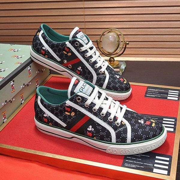 men shoes sneakers luxury with box chaussures pour hommes mens tennis 1977 sneaker vintage zapatos hombre canvas luxury design breathable, Black
men shoes sneakers luxury with box chaussures pour hommes mens tennis 1977 sneaker vintage zapatos hombre canvas luxury design breathable, Black