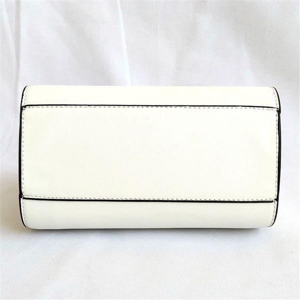 chalfdesign bao black and white contrast color portable shoulder messenger pu leather bag#998
chalfdesign bao black and white contrast color portable shoulder messenger pu leather bag#998