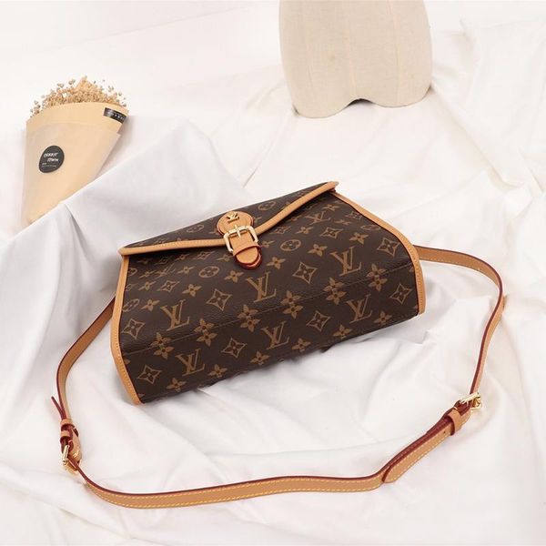2020 vintage fashion womens bag new arrival leather shoulder small flap crossbody handbags retro handle totes sac d 'épaule with o
2020 vintage fashion womens bag new arrival leather shoulder small flap crossbody handbags retro handle totes sac d 'épaule with o