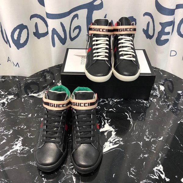 2020-2019 luxury designer fashion designer lovers shoes low to help striped casual shoes flat men and women sports shoes
2020-2019 luxury designer fashion designer lovers shoes low to help striped casual shoes flat men and women sports shoes