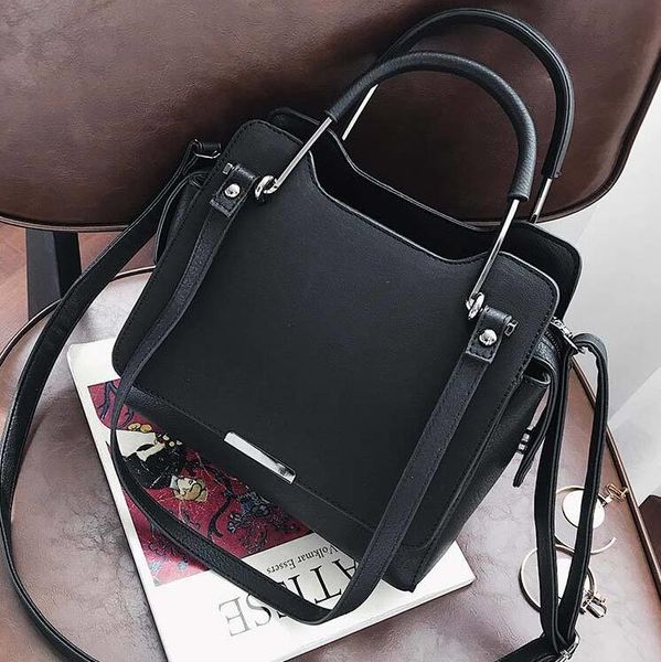 factory wholesale women bag simple joker frosteds leather vintage handbags winter leatheres shoulder handbag frosted leathers tote bags, Black;red
factory wholesale women bag simple joker frosteds leather vintage handbags winter leatheres shoulder handbag frosted leathers tote bags, Black;red