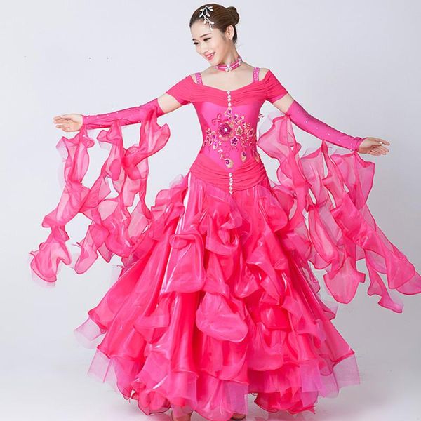 modern dance woman high-end big swing standard ballroom dance costume dress for competition sequins waltz/tango/foxtrot costumes, Black;red
modern dance woman high-end big swing standard ballroom dance costume dress for competition sequins waltz/tango/foxtrot costumes, Black;red