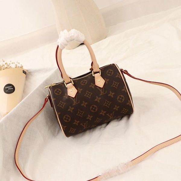 new arrival womens bag fashion sac bandouli ère designer luxury women 's bag leather ladies shoulder bags clutch bag crossbody bags sa
new arrival womens bag fashion sac bandouli ère designer luxury women 's bag leather ladies shoulder bags clutch bag crossbody bags sa