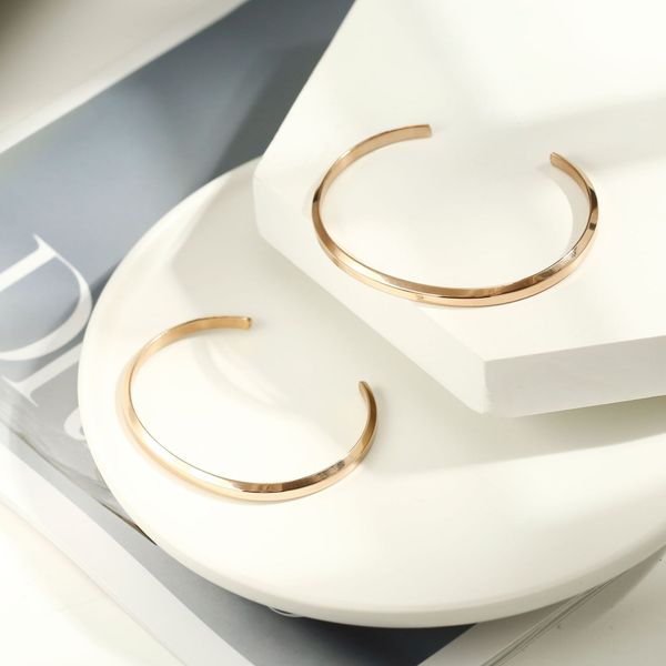 european and american simple couple rose gold fashion men and women open titanium steel female watch accessories all-match bracelet c bracel, Black
european and american simple couple rose gold fashion men and women open titanium steel female watch accessories all-match bracelet c bracel, Black