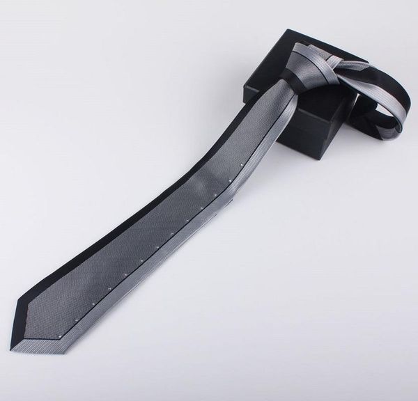 2020 men's fashion formal tie business ties for men 7cm necktie designers brand gray splice neck tie with gift box, Black;gray
2020 men's fashion formal tie business ties for men 7cm necktie designers brand gray splice neck tie with gift box, Black;gray