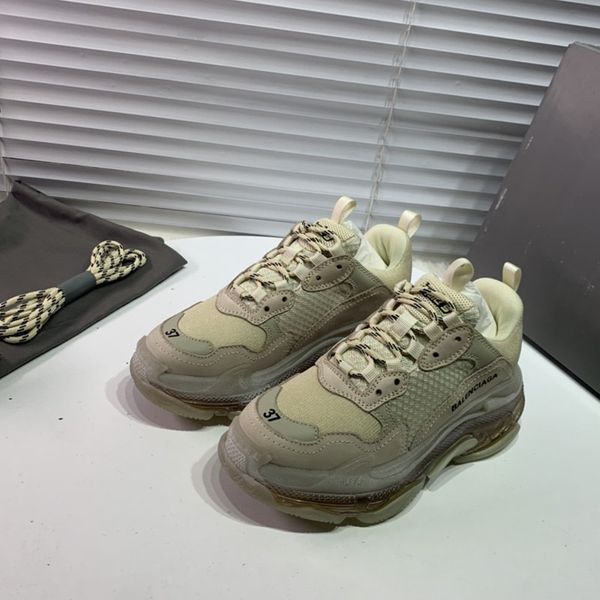 2020qs designer designs new leisure and entertainment hiking shoes, outdoor jungle adventure shoes, original packaging and box delivery, Black
2020qs designer designs new leisure and entertainment hiking shoes, outdoor jungle adventure shoes, original packaging and box delivery, Black