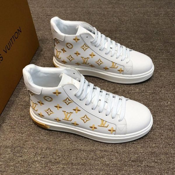 2021 new listing designer luxury mens casual sport shoes, high mens breathable casual shoes outdoor mens sport shoes size 38-45 0042, Black 
2021 new listing designer luxury mens casual sport shoes, high mens breathable casual shoes outdoor mens sport shoes size 38-45 0042, Black