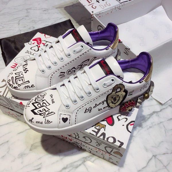 2020f new high-end trend graffiti hand-painted leather women's casual party shoes, fashion wild sports shoes,original box packaging del
2020f new high-end trend graffiti hand-painted leather women's casual party shoes, fashion wild sports shoes,original box packaging del