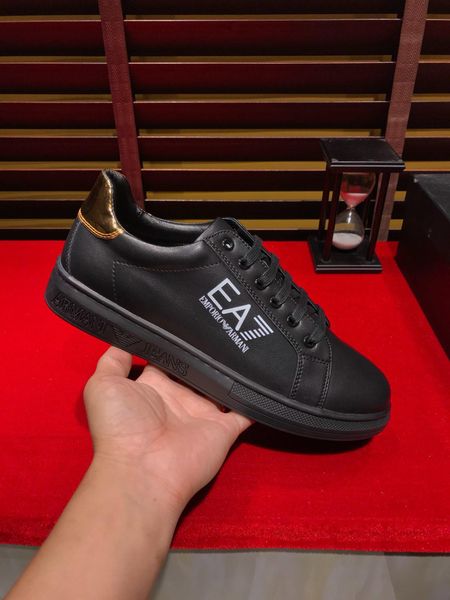 2020-2019s autumn high-end custom leather men's outdoor casual shoes, high-quality fashion wild sports shoes, original box packaging, s
2020-2019s autumn high-end custom leather men's outdoor casual shoes, high-quality fashion wild sports shoes, original box packaging, s