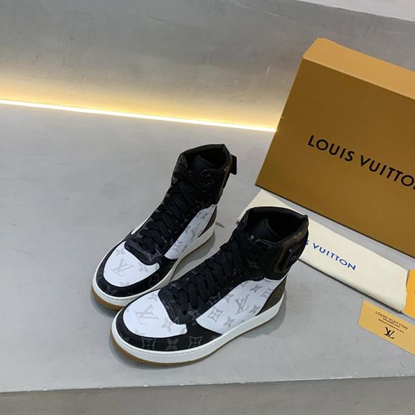 0212 high-quality men's casual sports shoes and designer luxury outdoor casual shoes, the original box size is 38-45, Black
0212 high-quality men's casual sports shoes and designer luxury outdoor casual shoes, the original box size is 38-45, Black