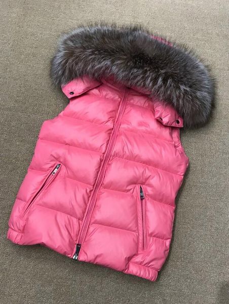 brand women winter casual down jacket down coats womens outdoor 100% fur collar warm feather winter vests outwear, Black;white 
brand women winter casual down jacket down coats womens outdoor 100% fur collar warm feather winter vests outwear, Black;white