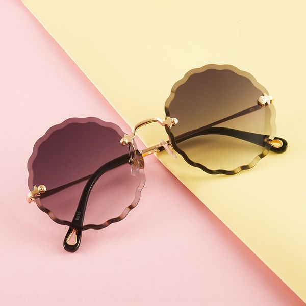 2020 new ocean 8851 and wo all-match 2020 new ocean 8851 fashion men's and women's sunglasses sunglasses fashion all-match, White;black
2020 new ocean 8851 and wo all-match 2020 new ocean 8851 fashion men's and women's sunglasses sunglasses fashion all-match, White;black