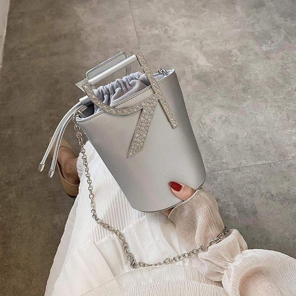diamond letters summer pu leather bucket bags for women 2020 elegant shoulder handbags female travel cross body bag
diamond letters summer pu leather bucket bags for women 2020 elegant shoulder handbags female travel cross body bag