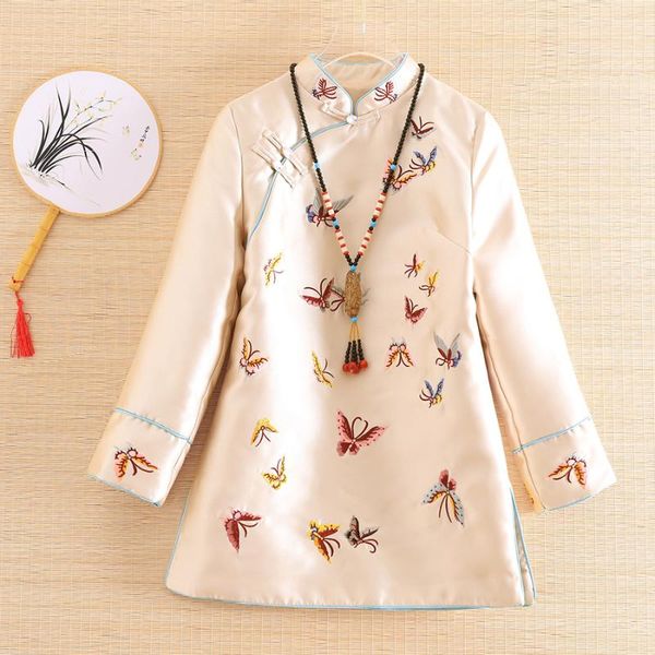 the new autumn women coat chinese style retro embroidery butterfly elegant lady a-line loose jacket female s-xxl, Red
the new autumn women coat chinese style retro embroidery butterfly elegant lady a-line loose jacket female s-xxl, Red