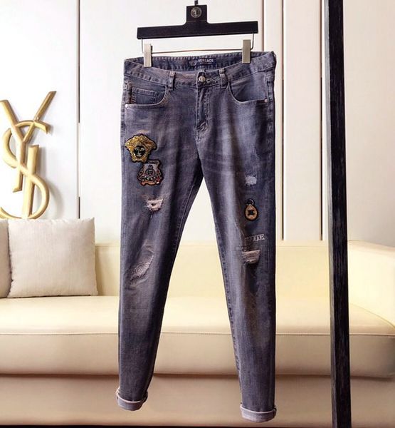new trendy menswear brand personality casual regular jeans menswear designer slim embroidery denim straight pants size 28-38, Blue
new trendy menswear brand personality casual regular jeans menswear designer slim embroidery denim straight pants size 28-38, Blue
