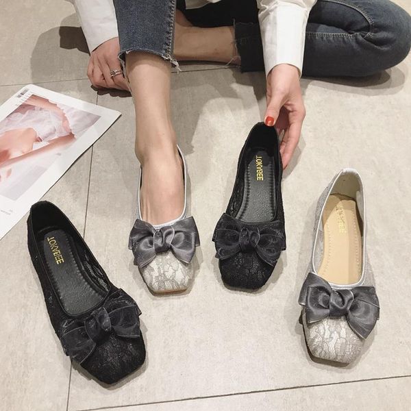 net red 2020 spring and summer new korean super fire work shoes female black breathable not tired feet soft sole shoes
net red 2020 spring and summer new korean super fire work shoes female black breathable not tired feet soft sole shoes