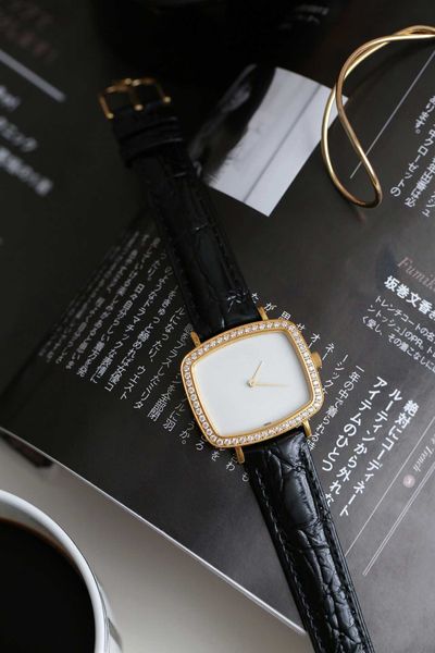 wristwatches womens designer watches fashion rectangle diamond leather strap female classic wristwatch gifts high quality, Slivery;brown
wristwatches womens designer watches fashion rectangle diamond leather strap female classic wristwatch gifts high quality, Slivery;brown