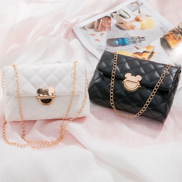 women's shoulder phone new 2020 korean style fashion simple shoulder messenger bag lock lingge chain mobile phone bag
women's shoulder phone new 2020 korean style fashion simple shoulder messenger bag lock lingge chain mobile phone bag
