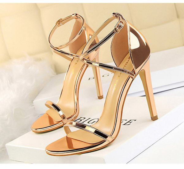 2020 new women sandals patent leather women high heels shoes gold women pumps fashion wedding shoes stiletto, Black
2020 new women sandals patent leather women high heels shoes gold women pumps fashion wedding shoes stiletto, Black