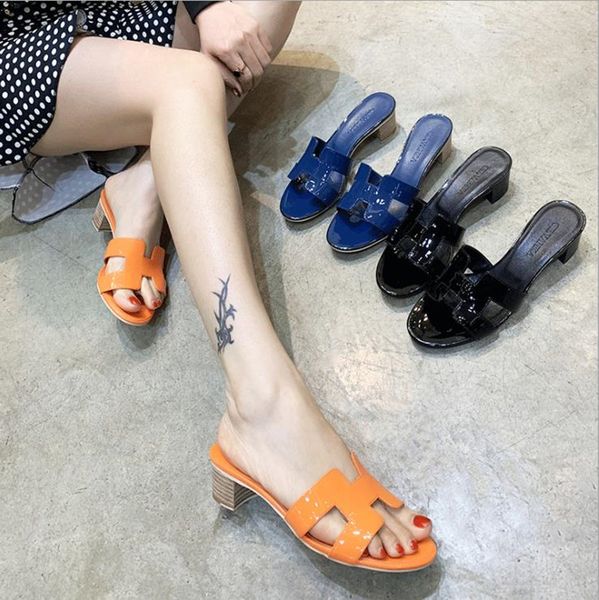 high-quality h slippers women 2020 summer sandals beach shoes rubber bottom sandals flat heel thick heels wear word drag women shoes, Black;red
high-quality h slippers women 2020 summer sandals beach shoes rubber bottom sandals flat heel thick heels wear word drag women shoes, Black;red
