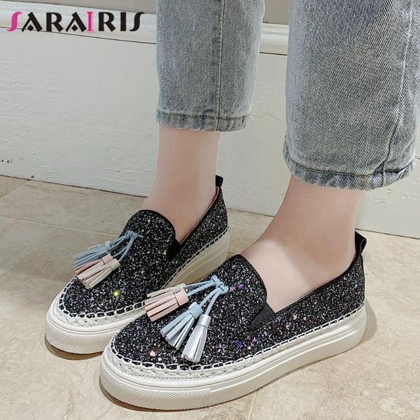 sarairis low heel casual flats ins slip-on glitters loafers women elegant autumn fringe shoes woman, Black
sarairis low heel casual flats ins slip-on glitters loafers women elegant autumn fringe shoes woman, Black