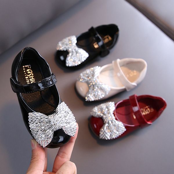 autumn baby girls leather shoes bowknot rhinestone princess shoes children dance children, Black
autumn baby girls leather shoes bowknot rhinestone princess shoes children dance children, Black