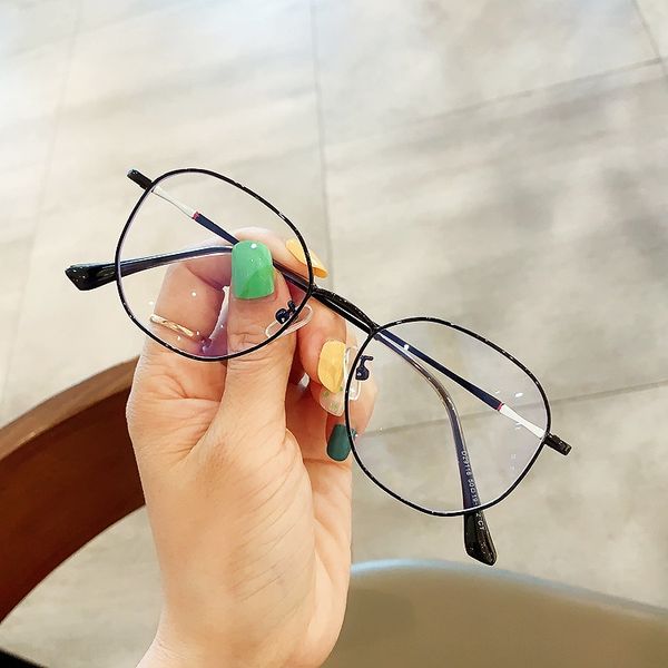vtma6 literary and artistic small frame myopia female korean style fashionable net red frame can be myopia glasses matched with plain glasse, Silver
vtma6 literary and artistic small frame myopia female korean style fashionable net red frame can be myopia glasses matched with plain glasse, Silver