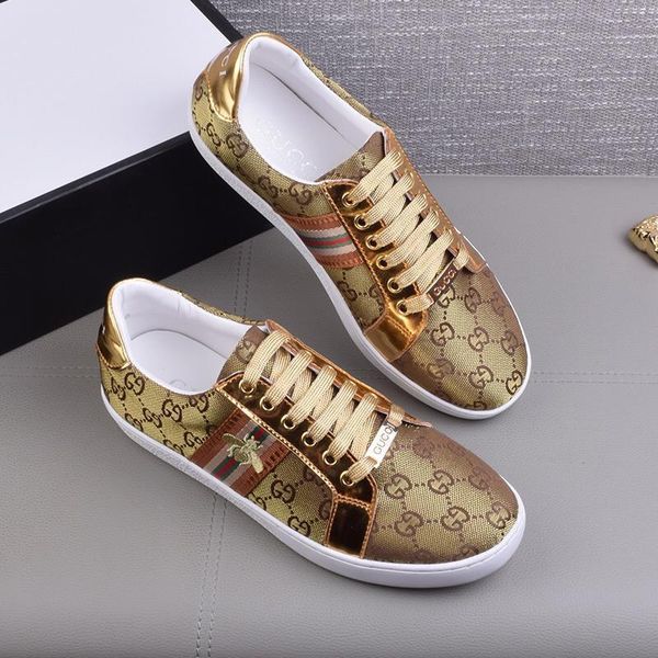 new arrival men 's shoes lightweight fashion classic footwears lace -up plus size low casual men shoes luxury sneakers herren spor, Black 
new arrival men 's shoes lightweight fashion classic footwears lace -up plus size low casual men shoes luxury sneakers herren spor, Black