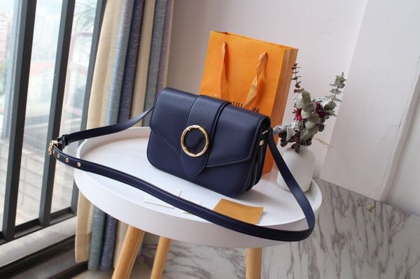 2020 design original ladies classic luxury l and v tote bag shoulder bag diagonal bag m55947, Black
2020 design original ladies classic luxury l and v tote bag shoulder bag diagonal bag m55947, Black