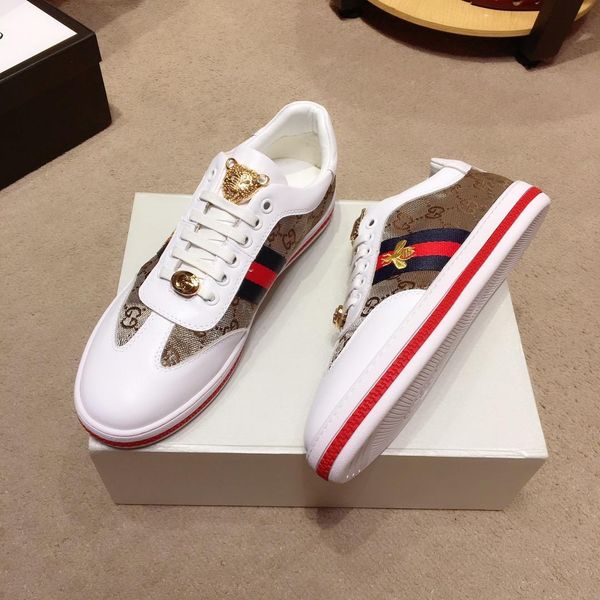 2020-2019k men's and women's casual shoes, fashion wild sports shoes, with the original packaging shoe box delivery, yardage: 35-4
2020-2019k men's and women's casual shoes, fashion wild sports shoes, with the original packaging shoe box delivery, yardage: 35-4