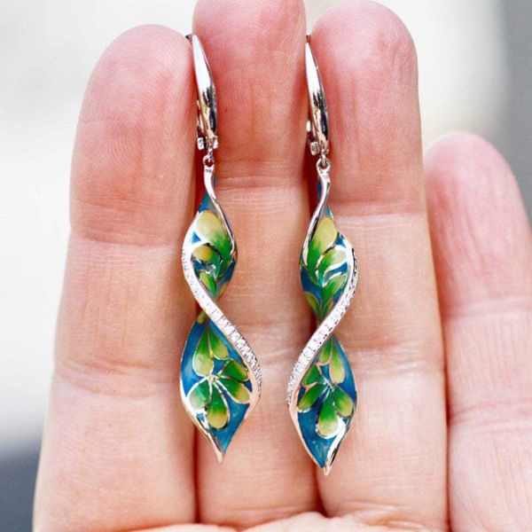 vintage women rhinestone inlaid spiral enamel earrings jewelry flower petal handmade enamel dangle earrings for women, Silver
vintage women rhinestone inlaid spiral enamel earrings jewelry flower petal handmade enamel dangle earrings for women, Silver