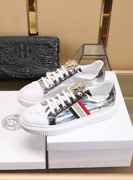 2020 luxury trend low-men's shoes fashion wild casual shoes, fashionable medusa outdoor sports shoes, size: 38-451, Black
2020 luxury trend low-men's shoes fashion wild casual shoes, fashionable medusa outdoor sports shoes, size: 38-451, Black