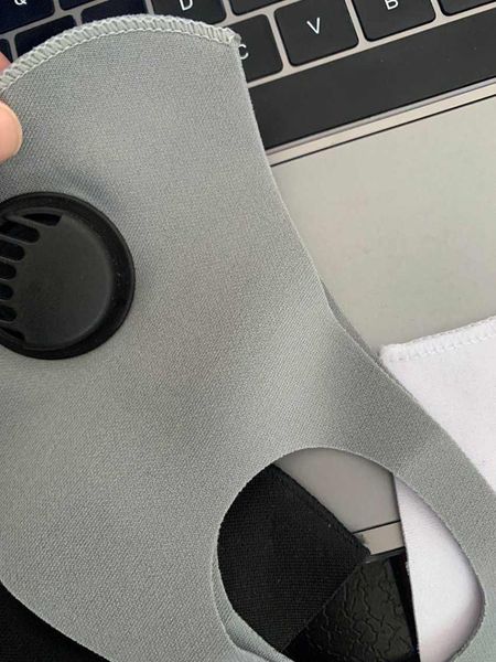 dustproof face mask breathing valve mask reusable anti-dust haze pm2.5 ice silk cotton masks dhl
dustproof face mask breathing valve mask reusable anti-dust haze pm2.5 ice silk cotton masks dhl